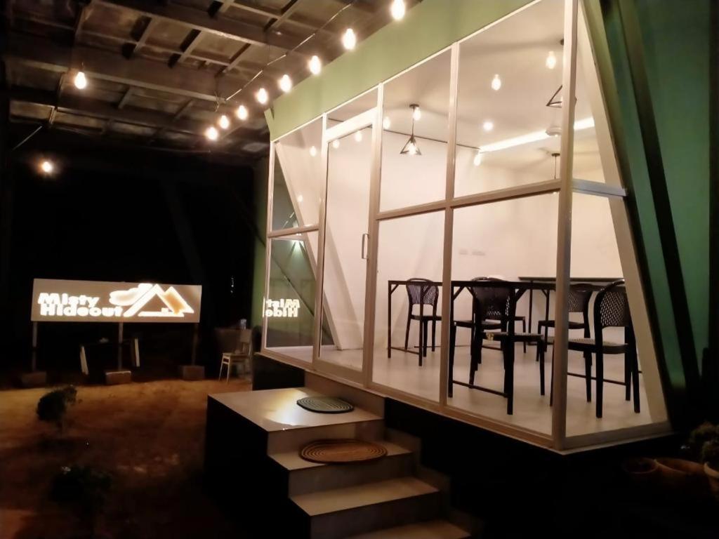 Kakkadampoyil Misty Hideout Bed & Breakfast エクステリア 写真