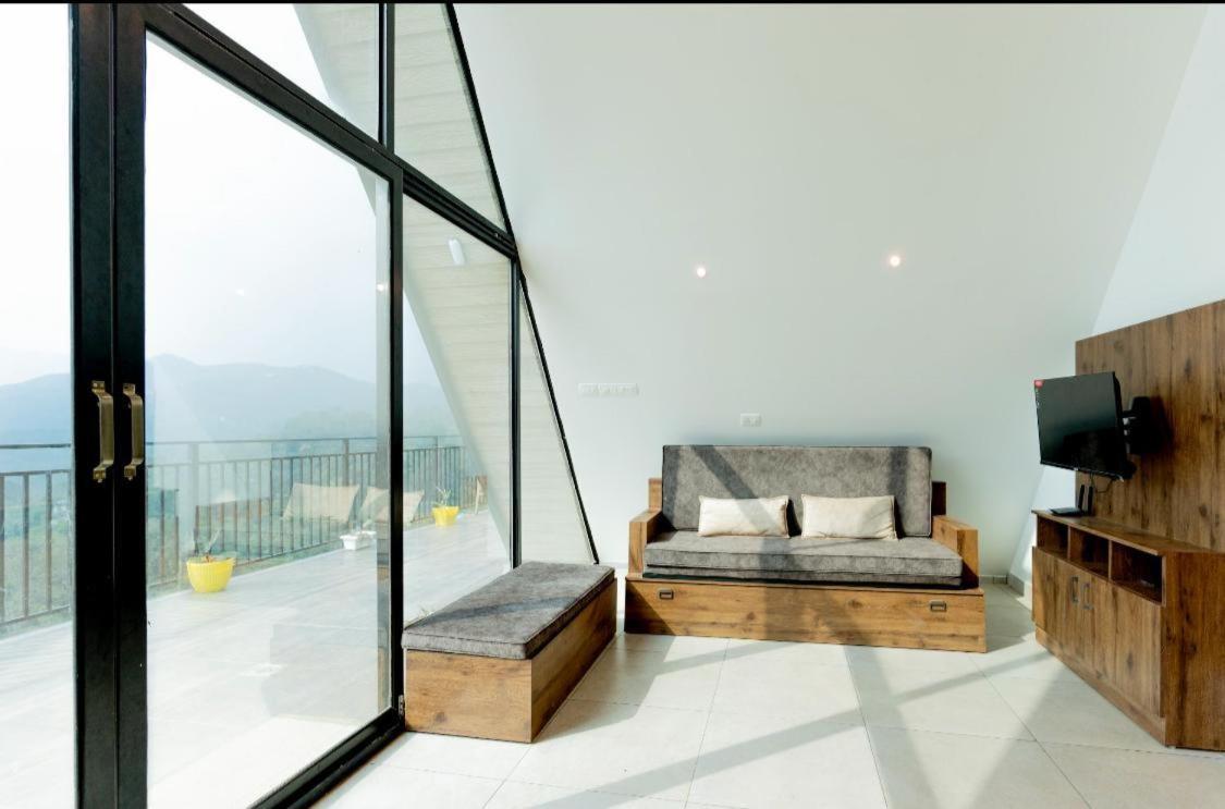 Kakkadampoyil Misty Hideout Bed & Breakfast エクステリア 写真