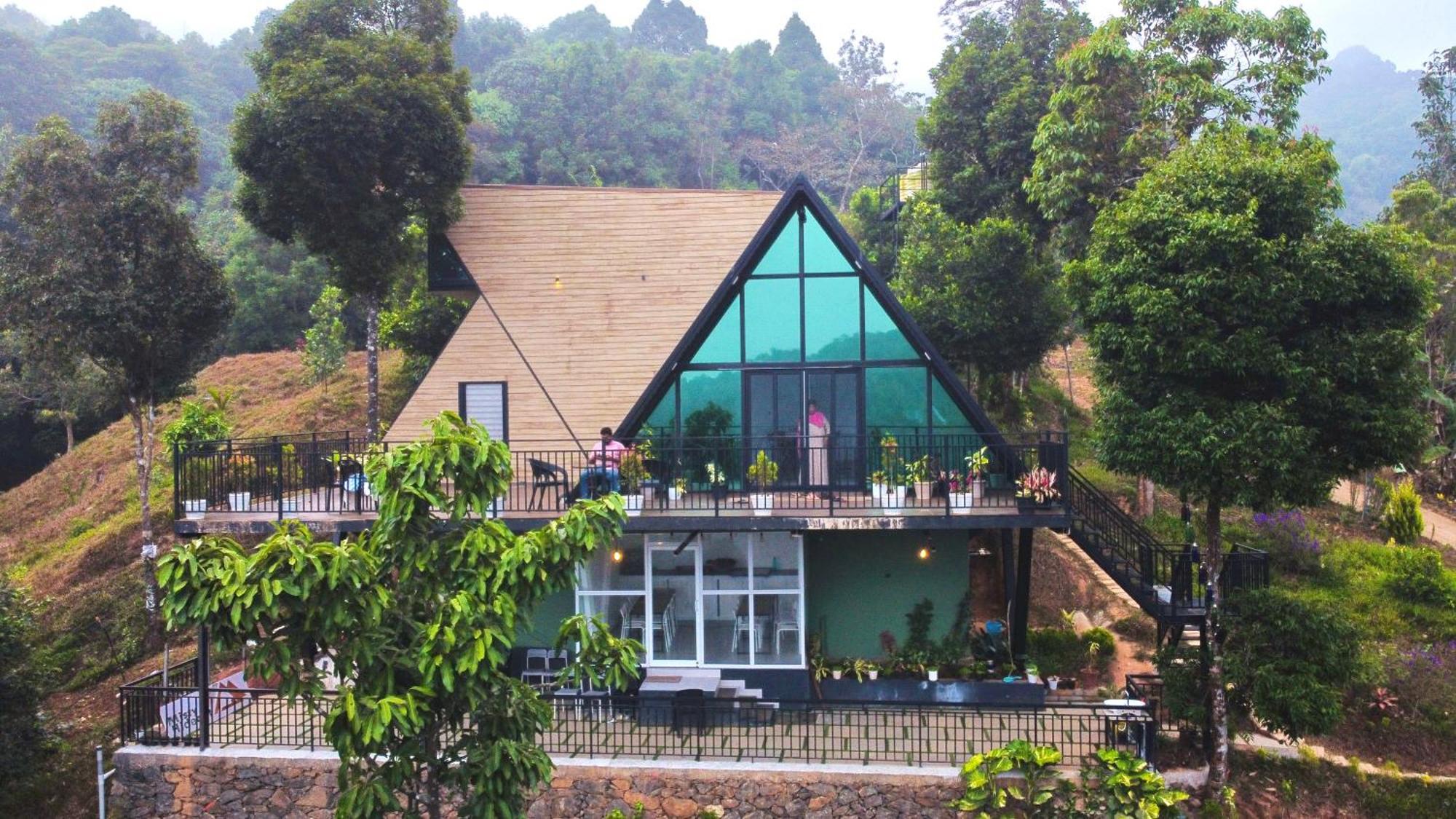 Kakkadampoyil Misty Hideout Bed & Breakfast エクステリア 写真