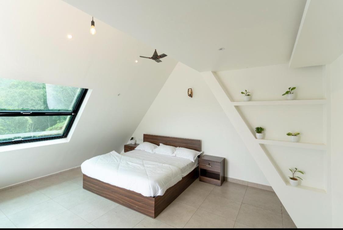 Kakkadampoyil Misty Hideout Bed & Breakfast エクステリア 写真